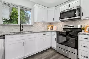 175 Francisca Dr, Florissant, MO 63031 - Photo 8
