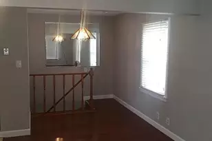 9116 Darnell Pl, Saint Louis, MO 63136 - Photo 4