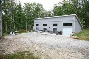 2101 Vly Crk Dr, Robertsville, MO 65066 - Photo 2