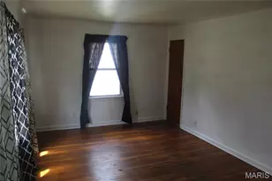 1501 Akron Dr, Saint Louis, MO 63137 - Photo 10