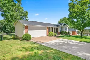 5812 Birch Hollow Dr, Saint Louis, MO 63129 - Photo 4