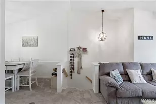 8916 N Swan Cir, Saint Louis, MO 63144 - Photo 2