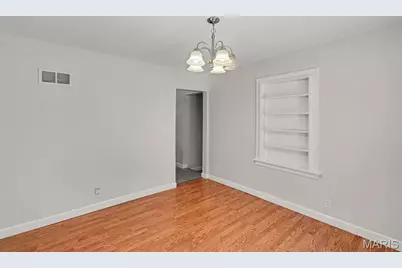 824 N Forest Avenue, Webster Groves, MO 63119 - Photo 10