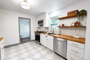 523 N Clay Ave, Ferguson, MO 63135 - Photo 8