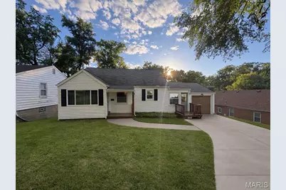 523 N Clay Avenue, Ferguson, MO 63135 - Photo 1