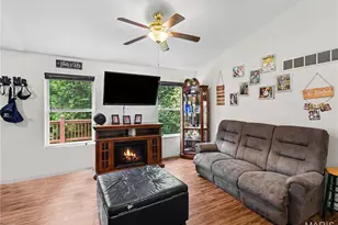 629 Locust St, Festus, MO 63028 - Photo 10