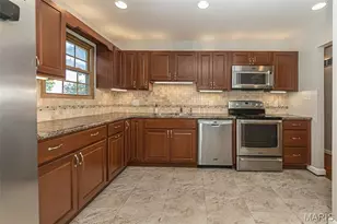 11716 Minot Dr, Bridgeton, MO 63044 - Photo 16