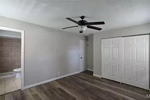 11289 Aspen Woods Dr, Saint Louis, MO 63138 - Photo 12