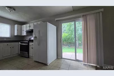11289 Aspen Woods Drive, Saint Louis, MO 63138 - Photo 6