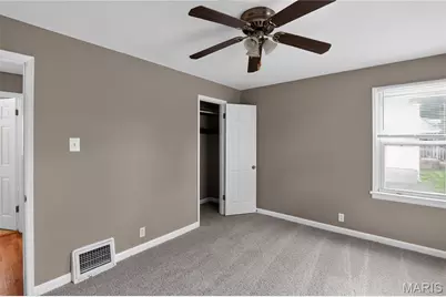 1053 Gabriel Drive, Saint Louis, MO 63137 - Photo 10