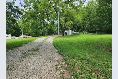 13339 Rosebank Lane, Saint Louis, MO 63122 - Photo 2