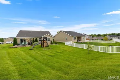 405 Jockeys Run, Wentzville, MO 63385 - Photo 34