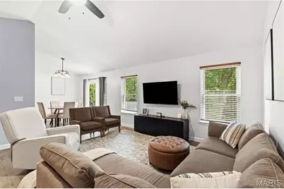 329 Crescent Avenue, Valley Park, MO 63088 - Photo 2
