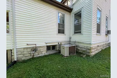 714 Monroe Street, Saint Charles, MO 63301 - Photo 6