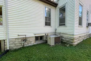 714 Monroe St, Saint Charles, MO 63301 - Photo 6