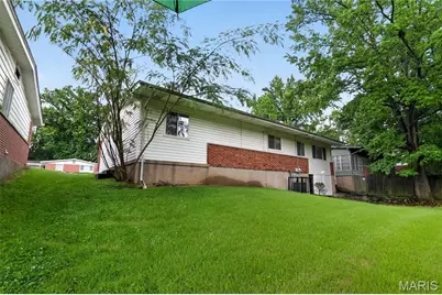 3625 Hambletonian Drive, Florissant, MO 63033 - Photo 28