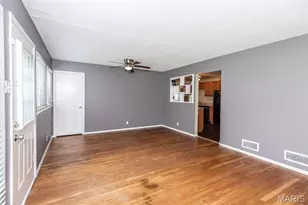 10205 Gourock Dr, Saint Louis, MO 63137 - Photo 4