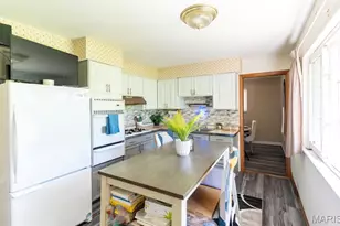11523 Corlyn Dr, Unincorporated, MO 63138 - Photo 6