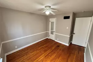 10235 Cabot Dr, Bellefontaine Neighbors, MO 63137 - Photo 10