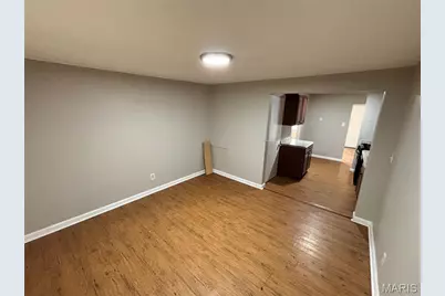 10235 Cabot Drive, Bellefontaine Neighbors, MO 63137 - Photo 6