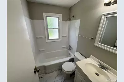 10235 Cabot Drive, Bellefontaine Neighbors, MO 63137 - Photo 18