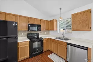 633 Longhorn Dr, O'Fallon, MO 63368 - Photo 14