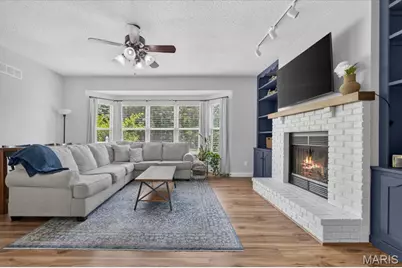 2 Democracy Circle, O'Fallon, MO 63368 - Photo 4