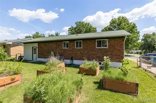 3344 Bayshore Pkwy, Arnold, MO 63010 - Photo 4