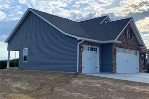 26300 Harmony Hls Dr, Warrenton, MO 63383 - Photo 2