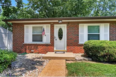 135 Linnview Drive, Saint Louis, MO 63129 - Photo 2