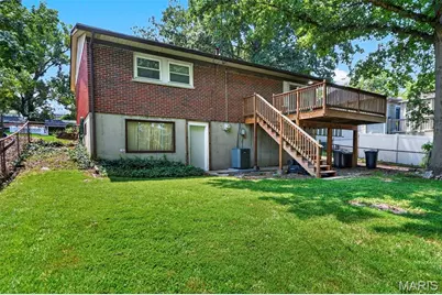 135 Linnview Drive, Saint Louis, MO 63129 - Photo 18