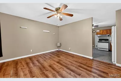 135 Linnview Drive, Saint Louis, MO 63129 - Photo 4