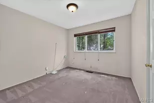 334 Country Club Dr, Ballwin, MO 63011 - Photo 20