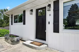 11 Robin Dr, Saint Charles, MO 63301 - Photo 4
