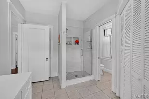 6947 Pershing Ave, University City, MO 63130 - Photo 28