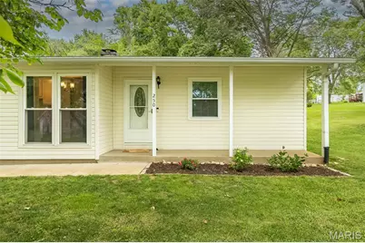 250 Sunset Drive, Ballwin, MO 63011 - Photo 4