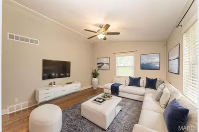 250 Sunset Drive, Ballwin, MO 63011 - Photo 6