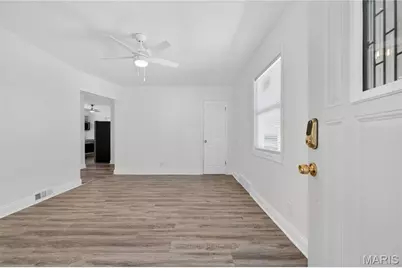 138 Elkan Avenue, Saint Louis, MO 63135 - Photo 4