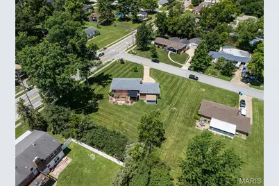 4684 Venarde Drive, Saint Louis, MO 63128 - Photo 38