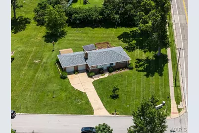 4684 Venarde Drive, Saint Louis, MO 63128 - Photo 36