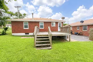 9301 Miriam Ave, Overland, MO 63114 - Photo 8