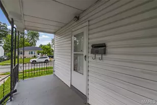 7033 Julian Ave, University City, MO 63130 - Photo 14