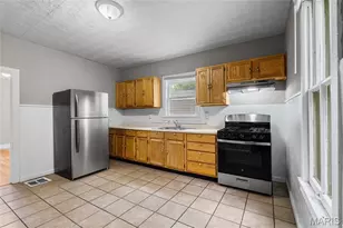 7033 Julian Ave, University City, MO 63130 - Photo 4