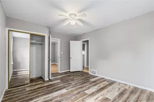 7033 Julian Ave, University City, MO 63130 - Photo 20
