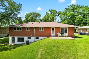 7650 Sunray Ln, Saint Louis, MO 63123 - Photo 20