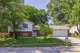 2241 Graystone Dr, Saint Charles, MO 63303 - Photo 1