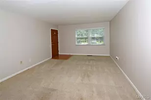 3204 Denmark Dr, Bridgeton, MO 63044 - Photo 2