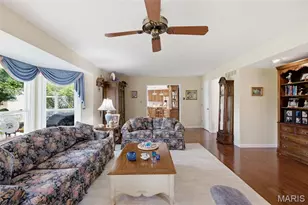 4701 Idecker Pl, Saint Louis, MO 63129 - Photo 12