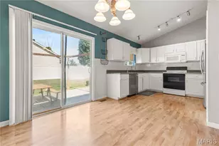1269 Little Brave Dr, O'Fallon, MO 63366 - Photo 8