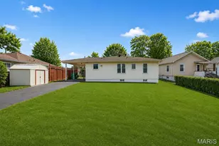 109 Lithia Ave, Webster Groves, MO 63119 - Photo 2
